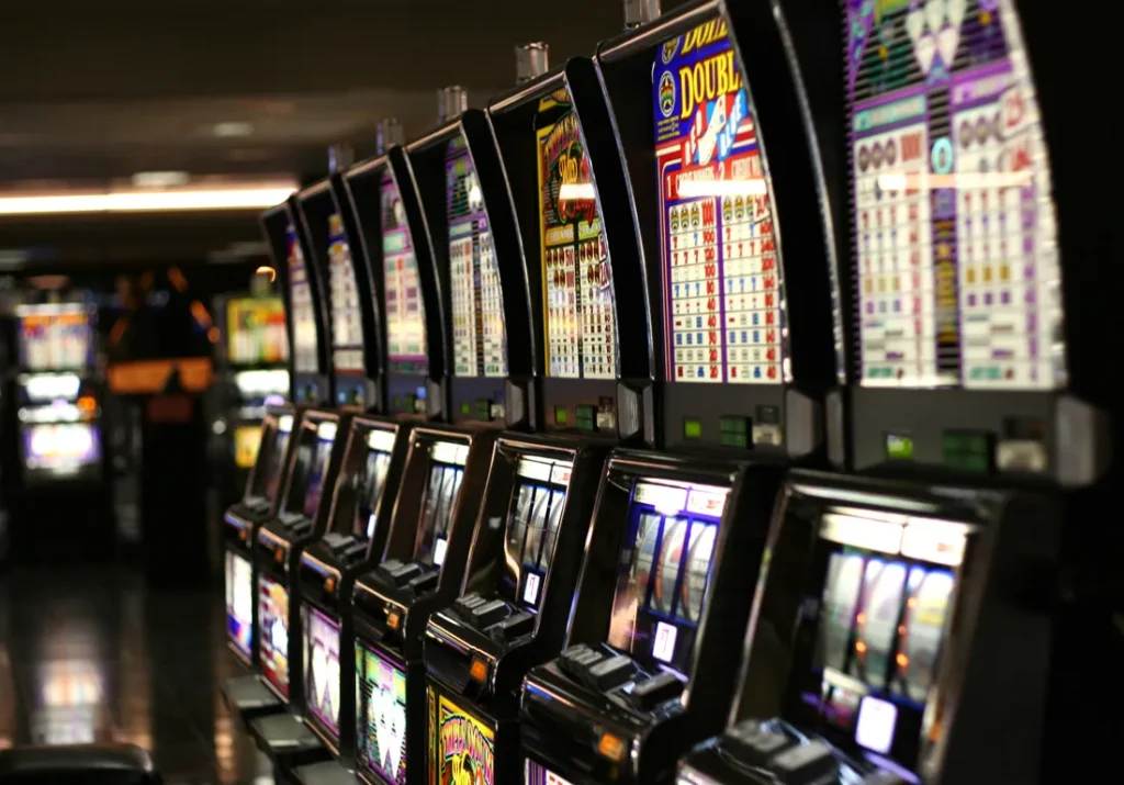 Strategies for winning big in slot machine games for newbies